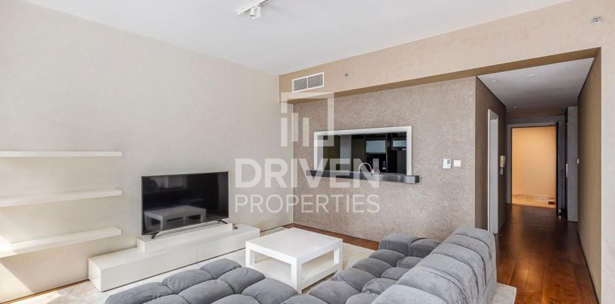Apartment de 2 dormitorios en The Lofts, UAE No. 215031