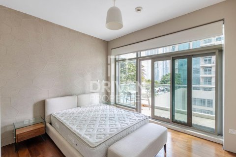 Apartment de 2 dormitorios en The Lofts, UAE No. 215031 13