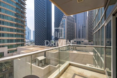 Apartment de 2 dormitorios en The Lofts, UAE No. 215031 14