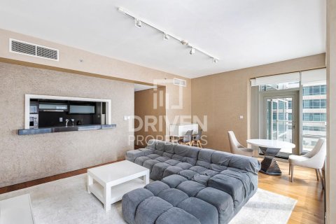 Apartment de 2 dormitorios en The Lofts, UAE No. 215031 10