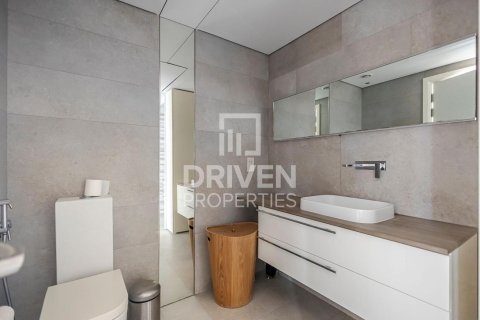 Apartment de 2 dormitorios en The Lofts, UAE No. 215031 8