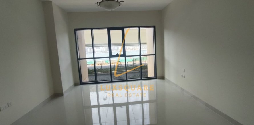 Apartment de 2 dormitorios en Deira, UAE No. 224322