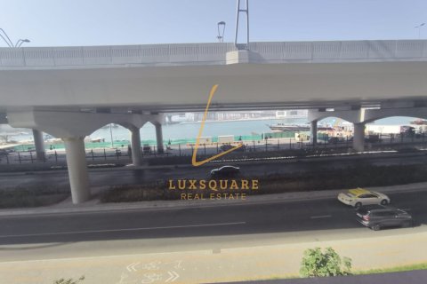 Apartment de 2 dormitorios en Deira, UAE No. 224322 16