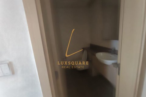 Apartment de 2 dormitorios en Deira, UAE No. 224322 13