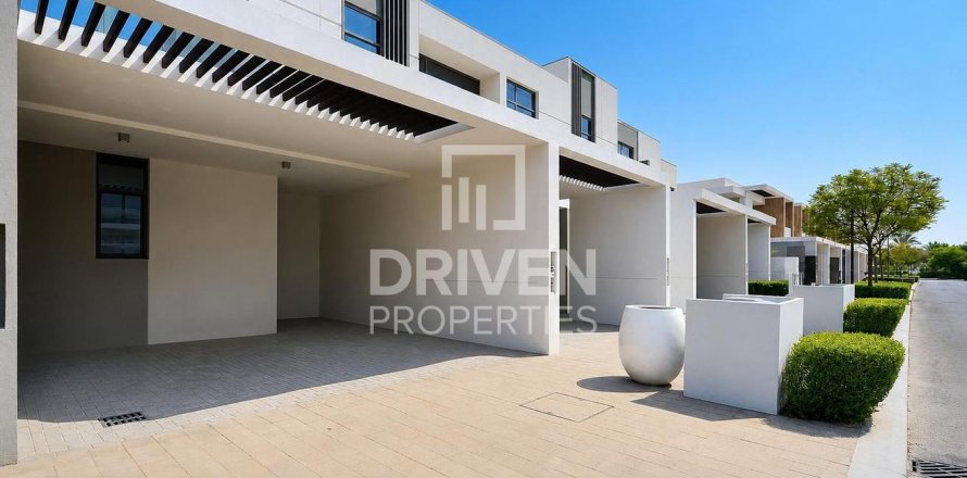 3 غرف نوم تاون هاوس في Ruba, الإمارات العربية المتحدة رقم 214988