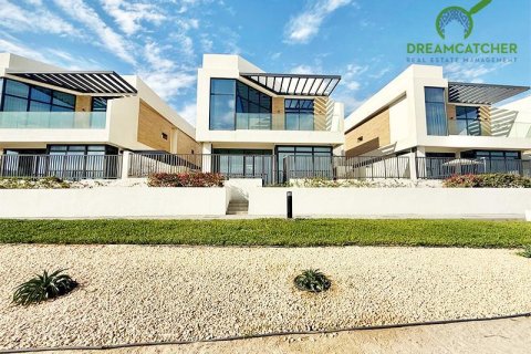 4 bedrooms Villa in Mina Al Arab, UAE No. 75453