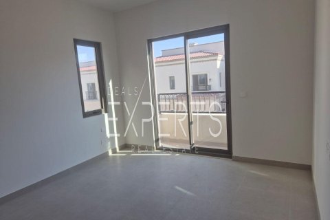 Villa de 3 dormitorios en Khalifa City, UAE No. 224235 10