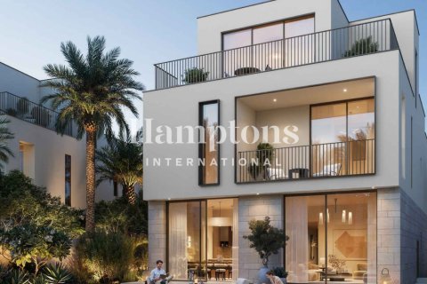 3 bedrooms Villa in Dubai, UAE No. 154406