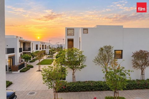 3 bedrooms Townhouse in Dubai, UAE No. 213250 5