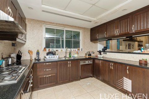 Villa de 3 chambres à Legacy, UAE No. 10586 22