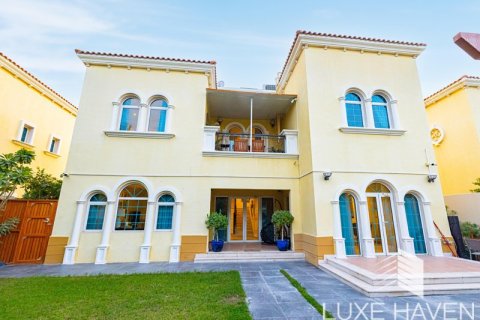3 bedrooms Villa in Legacy, UAE No. 10586