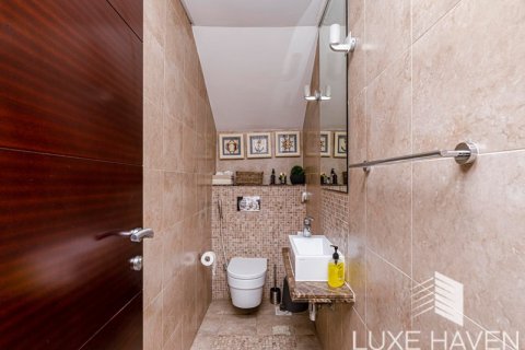 Villa de 3 chambres à Legacy, UAE No. 10586 21
