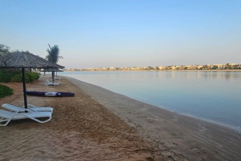 2 bedrooms Apartment in Ras Al Khaimah, UAE No. 184303 6
