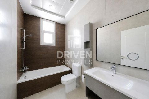 Villa de 4 dormitorios en Al Barsha 1, UAE No. 221516 17