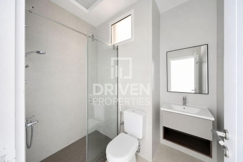 Villa de 4 dormitorios en Al Barsha 1, UAE No. 221516 16