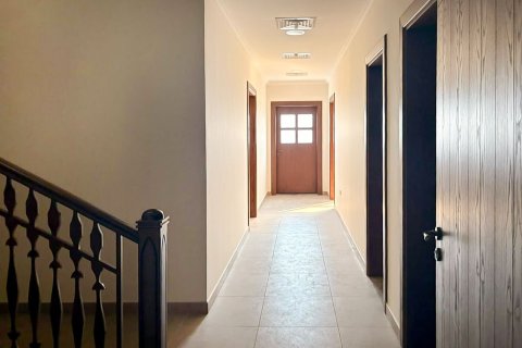 Villa de 5 dormitorios en Jumeirah, UAE No. 215401 12
