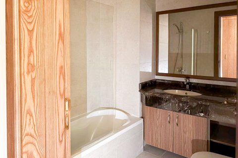 Villa de 5 dormitorios en Jumeirah, UAE No. 215401 23