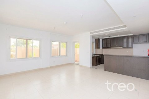 3 bedrooms Townhouse in Casa Dora, UAE No. 220916 5