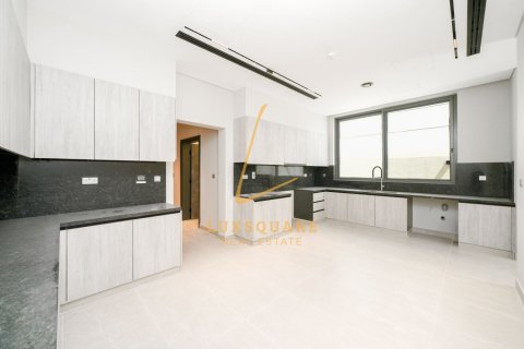 Villa de 5 dormitorios en Al Furjan, UAE No. 224338 3
