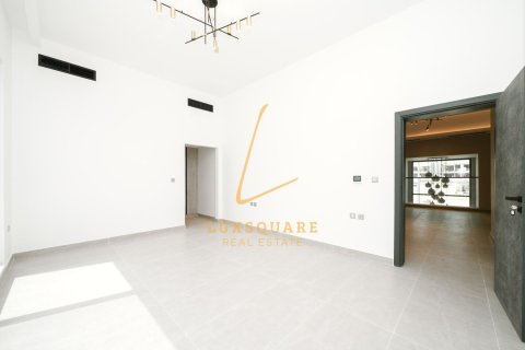 Villa de 5 dormitorios en Al Furjan, UAE No. 224338 17