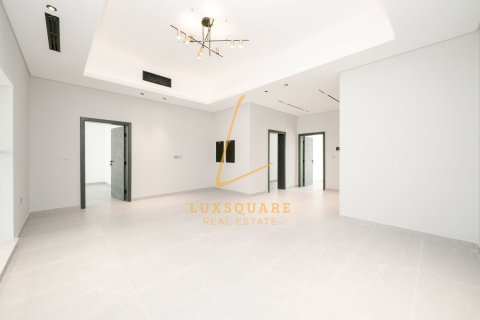 Villa de 5 dormitorios en Al Furjan, UAE No. 224338 7