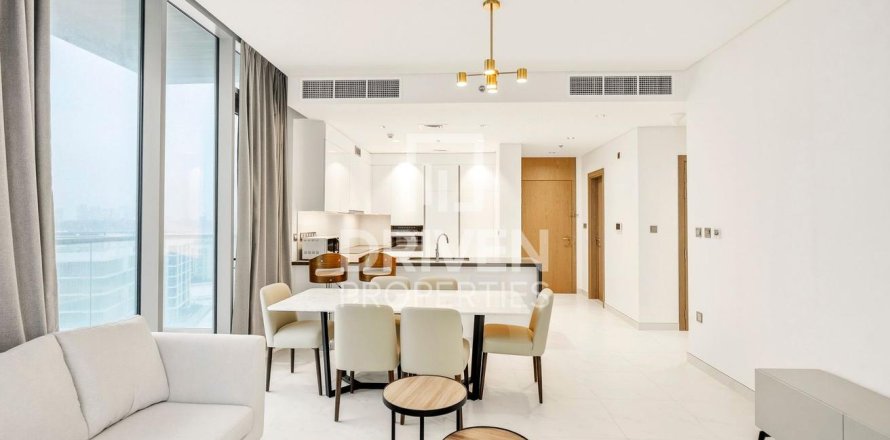 3 bedrooms Apartment in District One, UAE No. 221151
