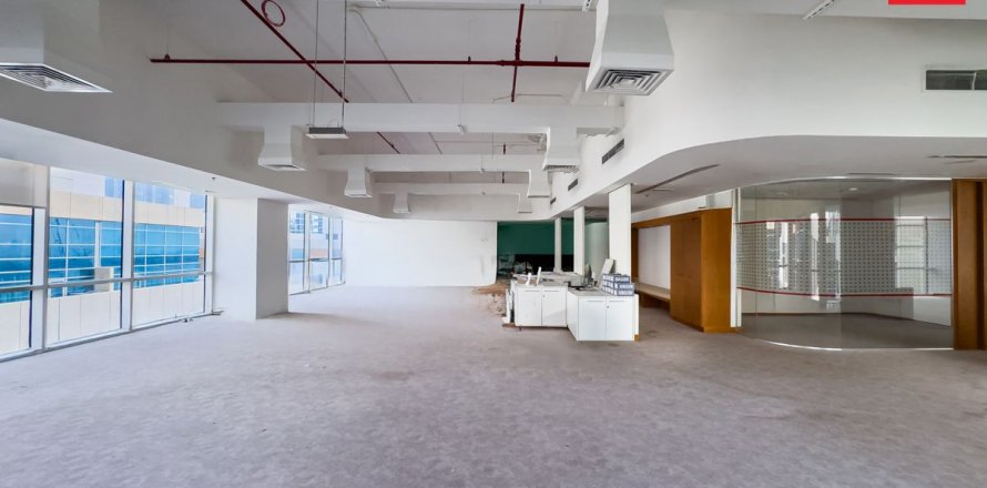 176.1m² Office in Business Bay, UAE No. 215720