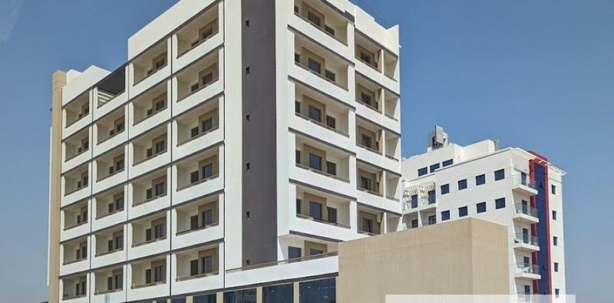 Shop de 106.7m² en Dubai, UAE No. 49837