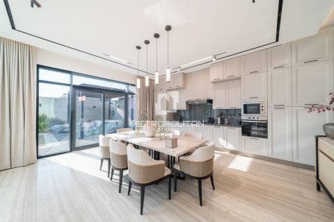 Вилла с 6 спальнями в Nad Al Sheba 1, ОАЭ №129837 8