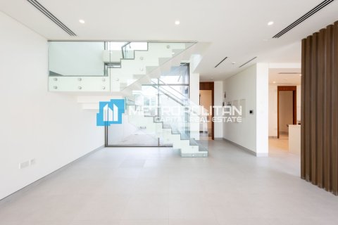 3 bedrooms Townhouse in Abu Dhabi, UAE No. 219654