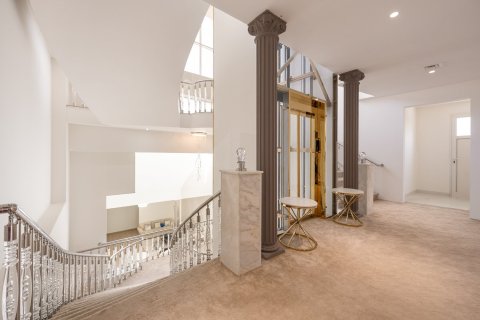 Villa de 5 dormitorios en Al Barsha, UAE No. 215419 9