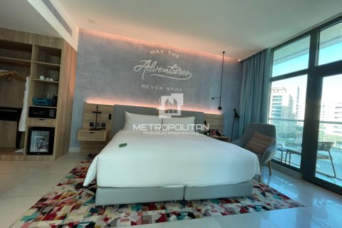 48m² Apartment in Seven Palm, UAE No. 76782 3