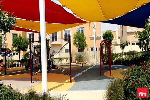 3 bedrooms Townhouse in Dubai, UAE No. 1716 6