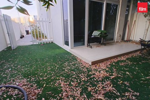 3 bedrooms Villa in Dubai, UAE No. 223909 2