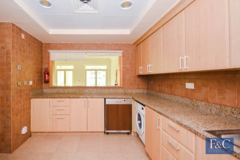 2 غرف نوم شقة في Shoreline Apartments, الإمارات العربية المتحدة رقم 153855 5