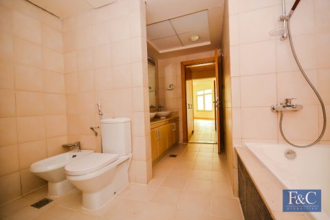 2 غرف نوم شقة في Shoreline Apartments, الإمارات العربية المتحدة رقم 153855 9