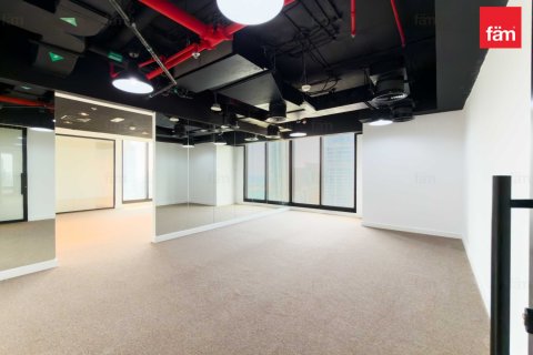 666.9m² Office in Dubai Marina, UAE No. 154948