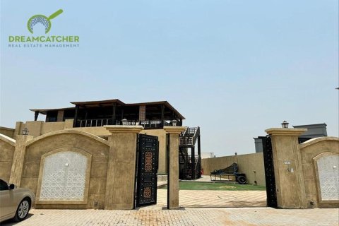 Villa de 4 chambres à Shamal Julphar, UAE No. 75307 4
