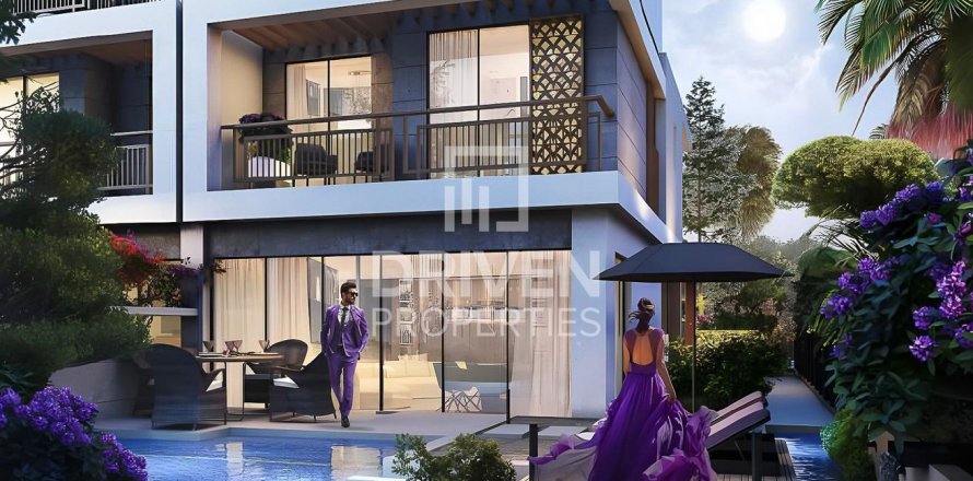 4 bedrooms Townhouse in Dubai, UAE No. 221227