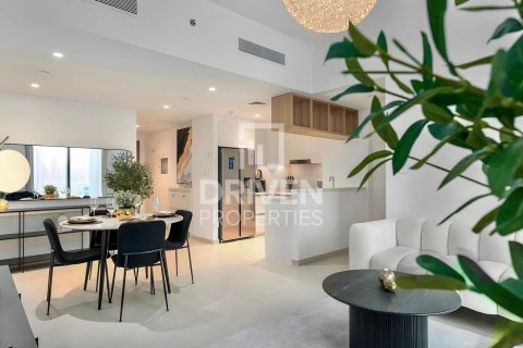 2 bedrooms Apartment in Zabeel, UAE No. 212322