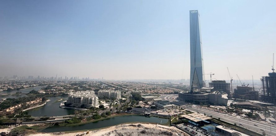 2 bedrooms Apartment in Dubai, UAE No. 222420