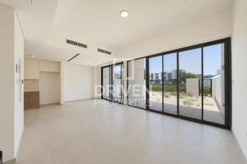 Townhouse de 3 dormitorios en Nara, UAE No. 214894 4