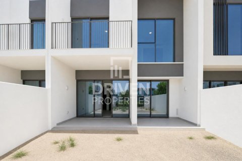 Townhouse de 3 dormitorios en Nara, UAE No. 214894 19