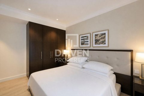 Apartment de 2 dormitorios en The Address Residence Fountain Views, UAE No. 221437 6