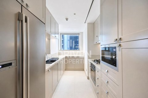 Apartment de 2 dormitorios en The Address Residence Fountain Views, UAE No. 221437 13