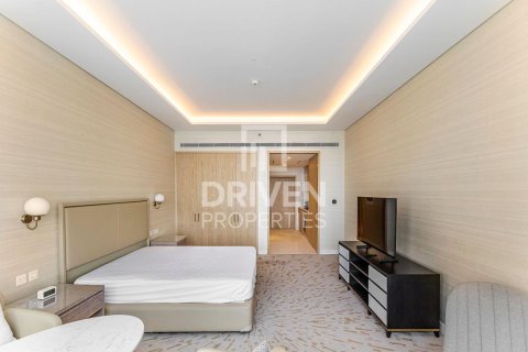 Studio Apartment in The Palm Tower, UAE No. 212842