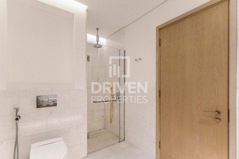 Studio Apartment in The Palm Tower, UAE No. 212842 11