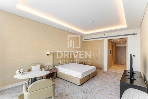 Studio Apartment in The Palm Tower, UAE No. 212842 5