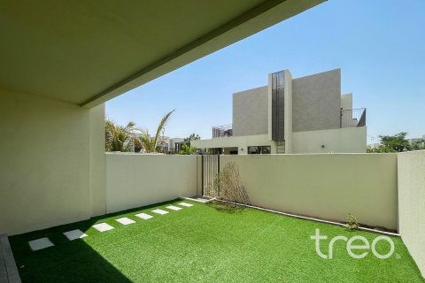 Villa de 3 dormitorios en EMAAR South, UAE No. 222736 4