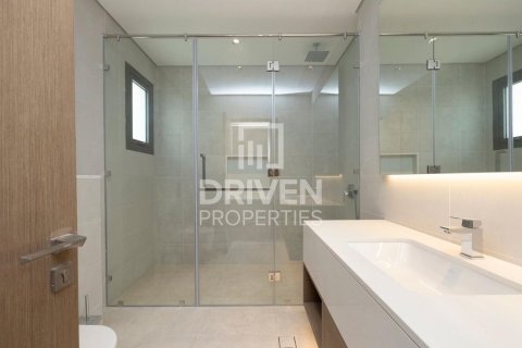 6 bedrooms Villa in District One, UAE No. 212573 25